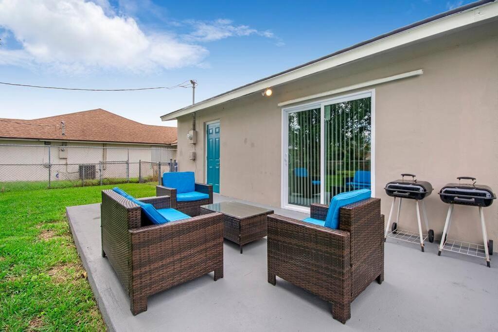 Modern Getaway Near The Beach With Room For A Boat West Palm Beach Dış mekan fotoğraf