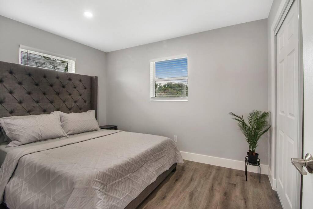 Modern Getaway Near The Beach With Room For A Boat West Palm Beach Dış mekan fotoğraf
