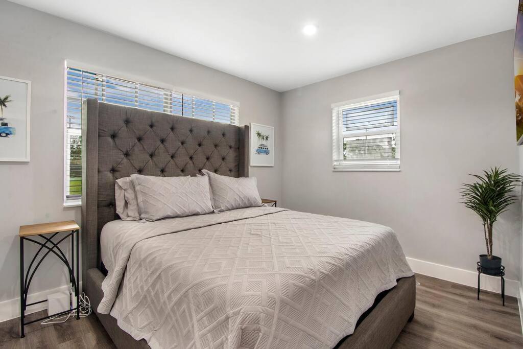 Modern Getaway Near The Beach With Room For A Boat West Palm Beach Dış mekan fotoğraf