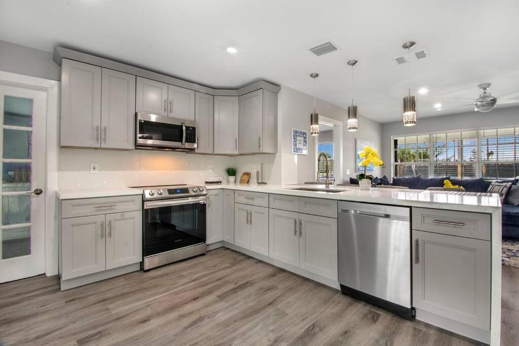 Modern Getaway Near The Beach With Room For A Boat West Palm Beach Dış mekan fotoğraf
